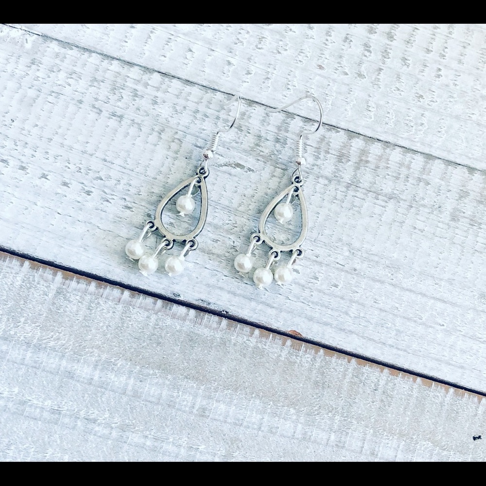 Bohemian White Pearl Teardrop Silver Earrings NWT